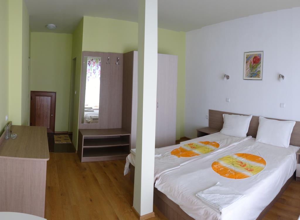 Guest House Rosa Китен Номер фото